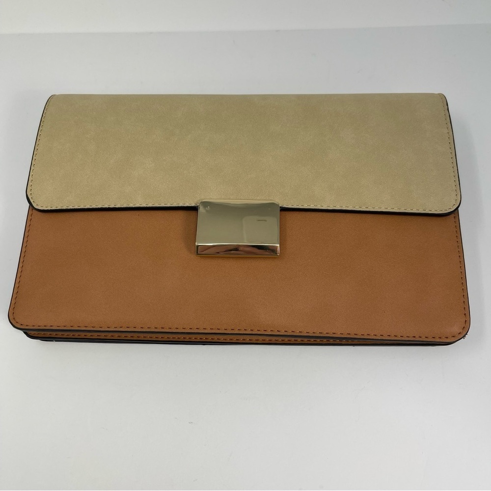 Chelsea 28 Crossbody purse